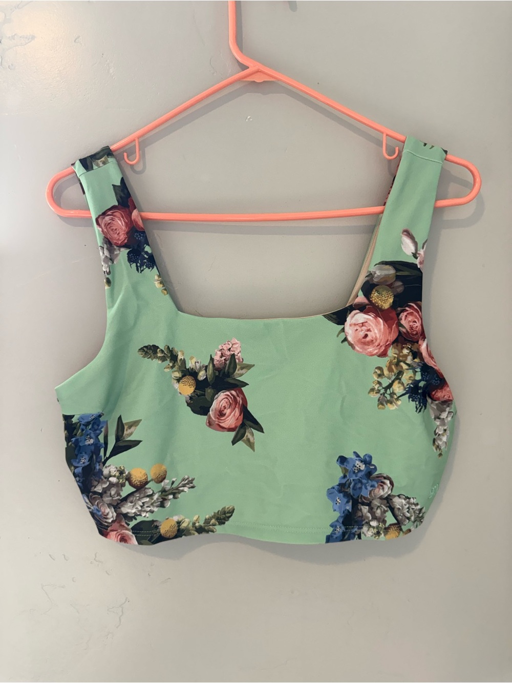 Albion Fit - Floral Scoop Neck SwimSuit Top in Mint Green